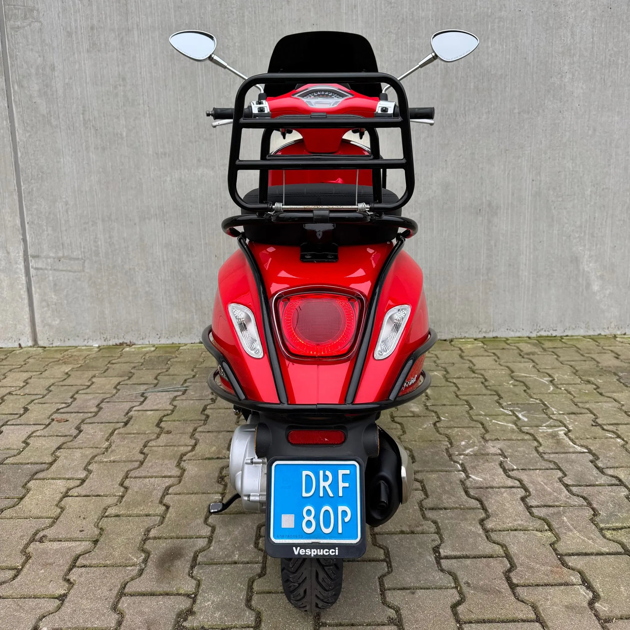 SOLD Vespa Sprint Glans Rood DRF-80-P