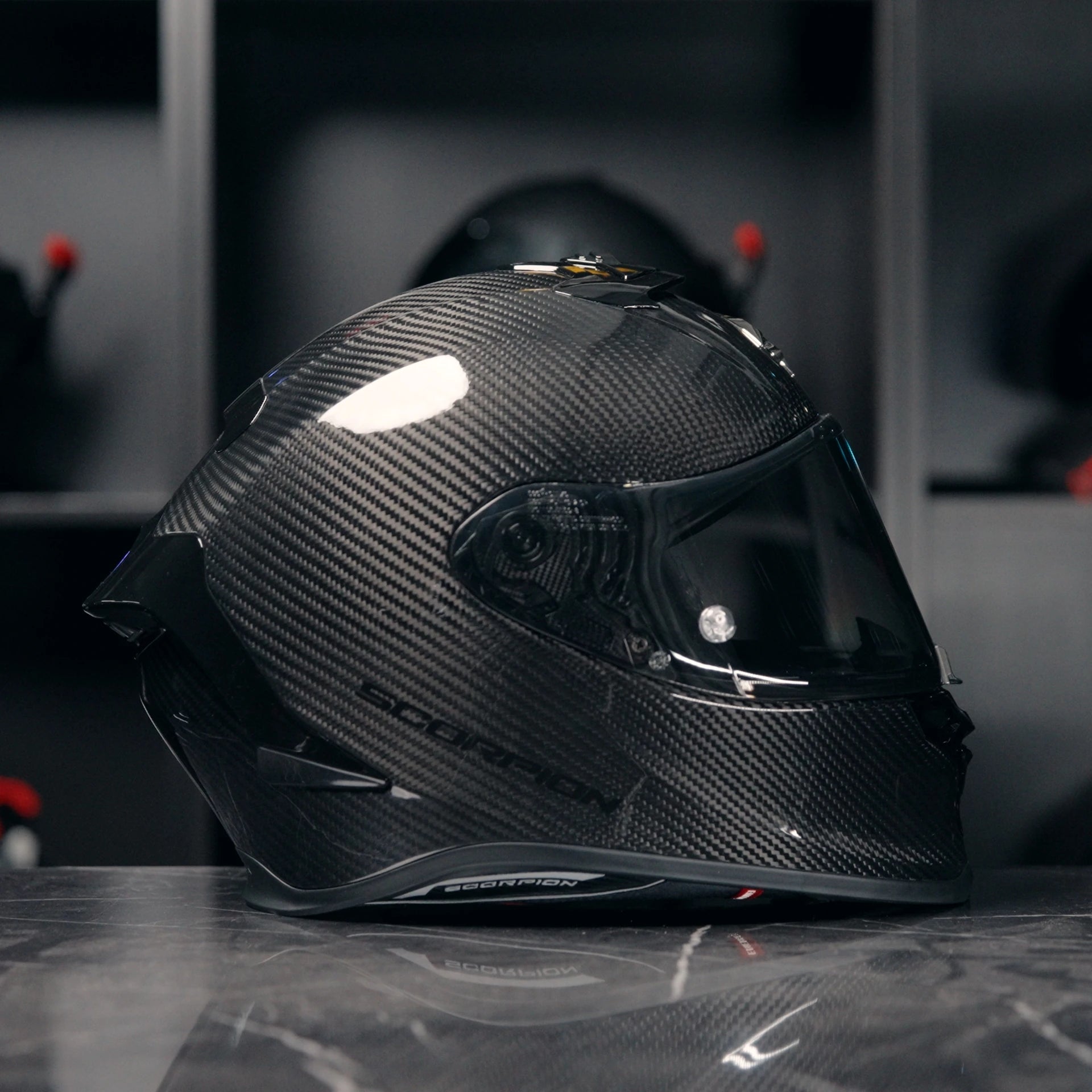 Scorpion EXO-R1 Evo II Valere Matt Black Red