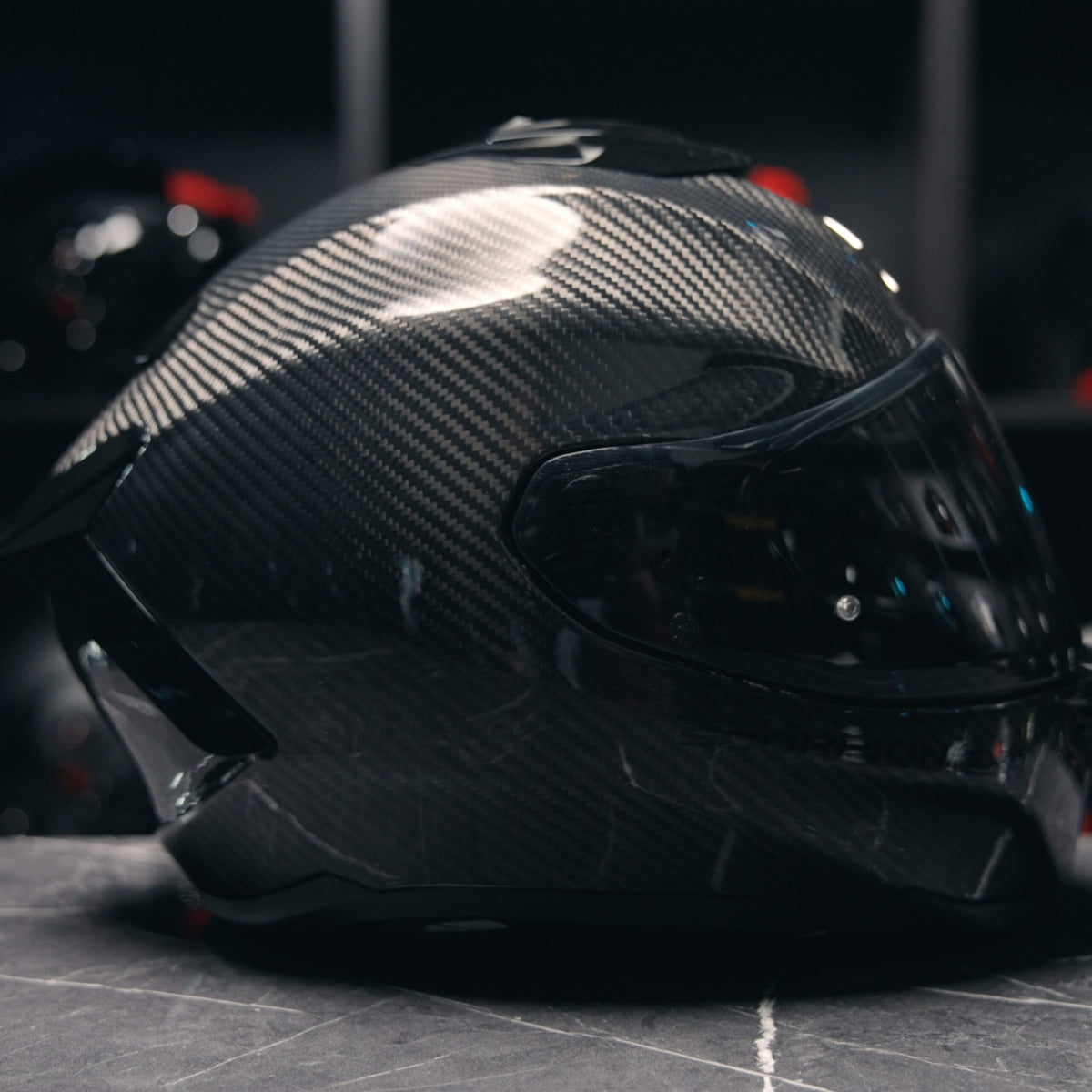 Scorpion EXO-1500 Carbon Solid Glossy Black